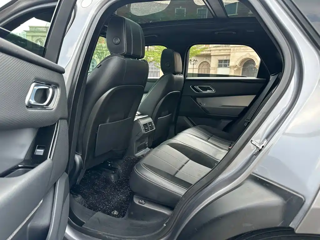 Фото 10 - Land Rover Range Rover Velar