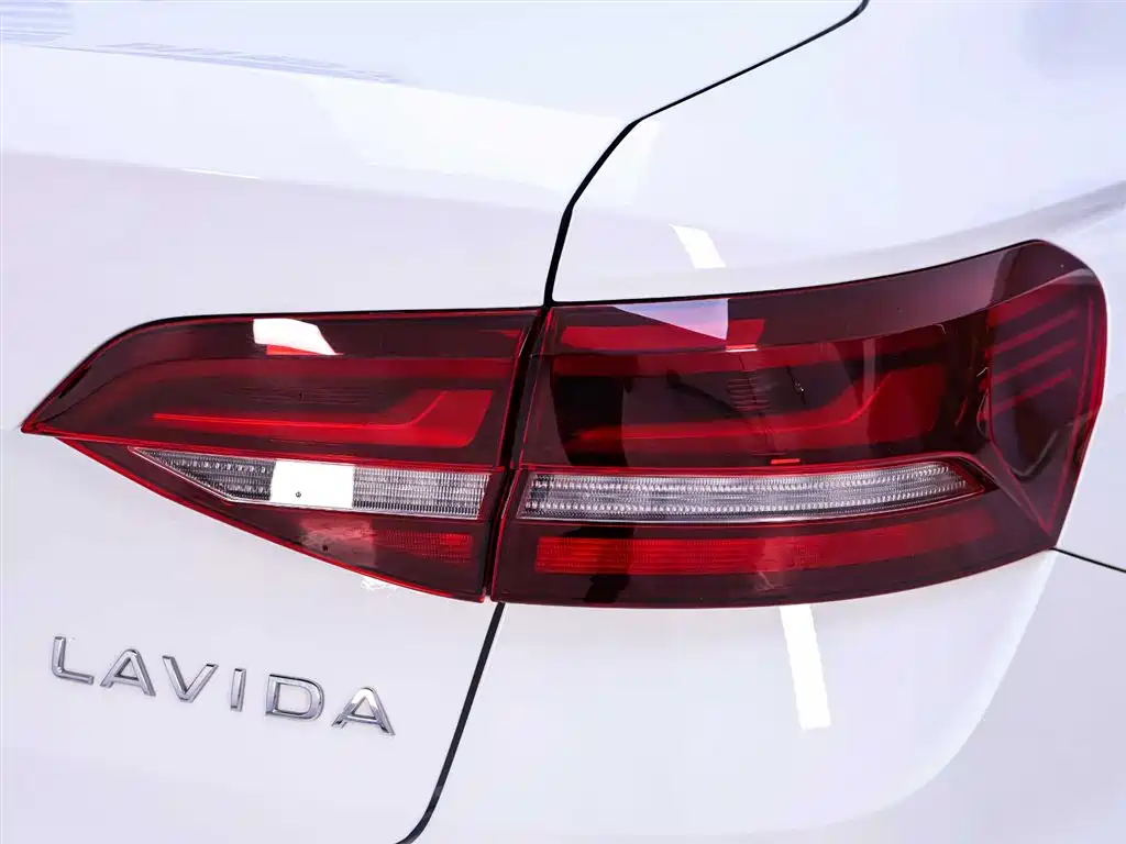 Volkswagen Lavida 2024 Model 1.5L Automatic 5 Million Edition фото 9