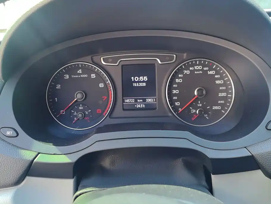 Audi Q3 2013 2013 35 TFSI quattro Luxury