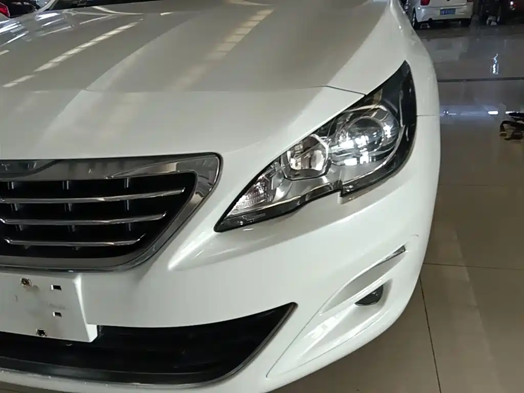 Peugeot 408 2016 1.6T Automatic Luxury Edition фото 24