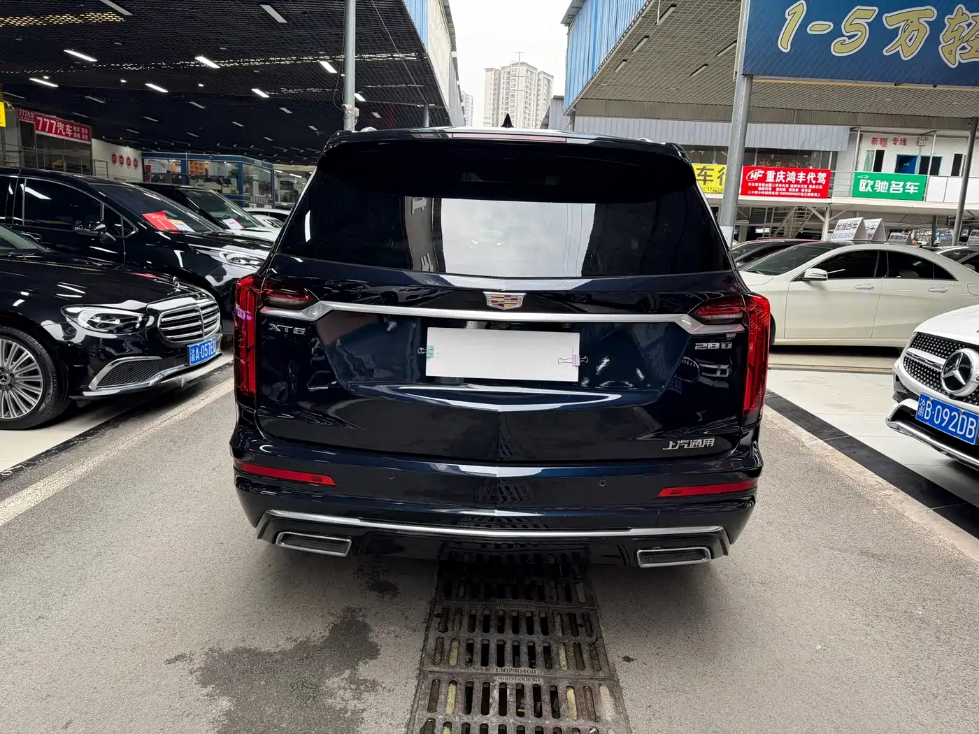 CADILLAC XT6