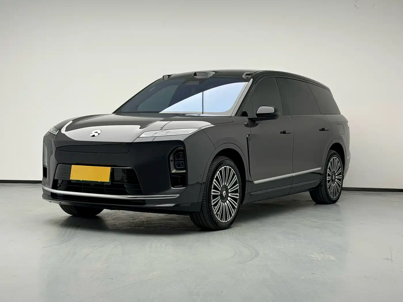 NIO ES8 2025 — пригон из Китая