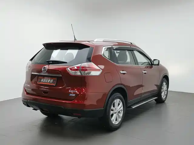 Nissan X-Trail 2014 2.5L CVT Luxury Edition 4WD — фото 2