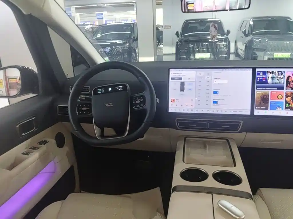 Li Auto MEGA 2025 2025 Model Home Family Special Edition