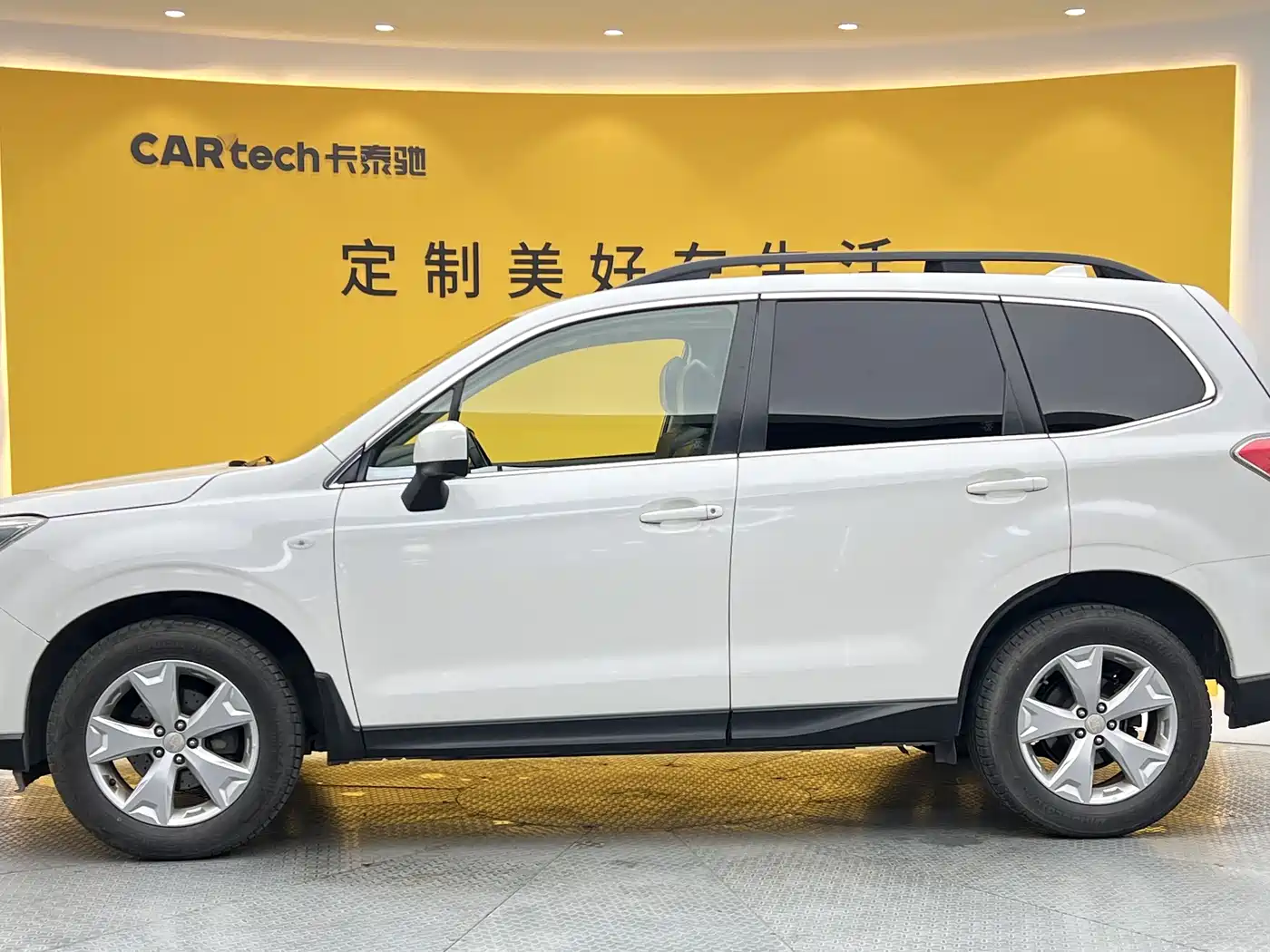 Subaru Forester 2014 2.0i Automatic Luxury Edition фото 25