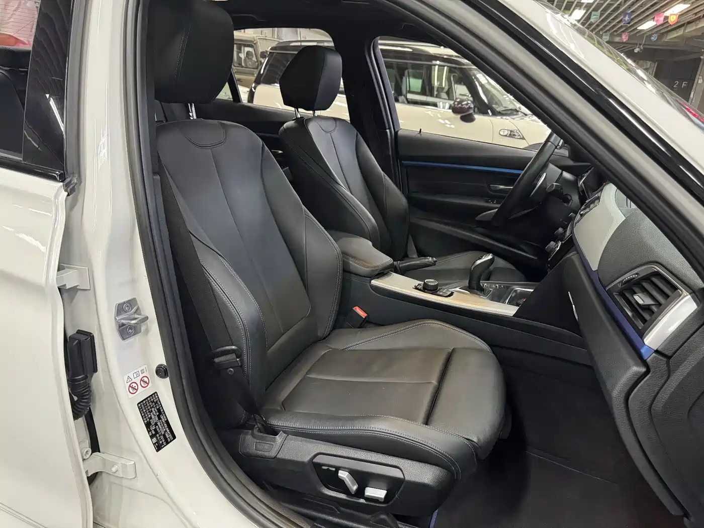 BMW 3 Series 2018 320i M Sport Package фото 18
