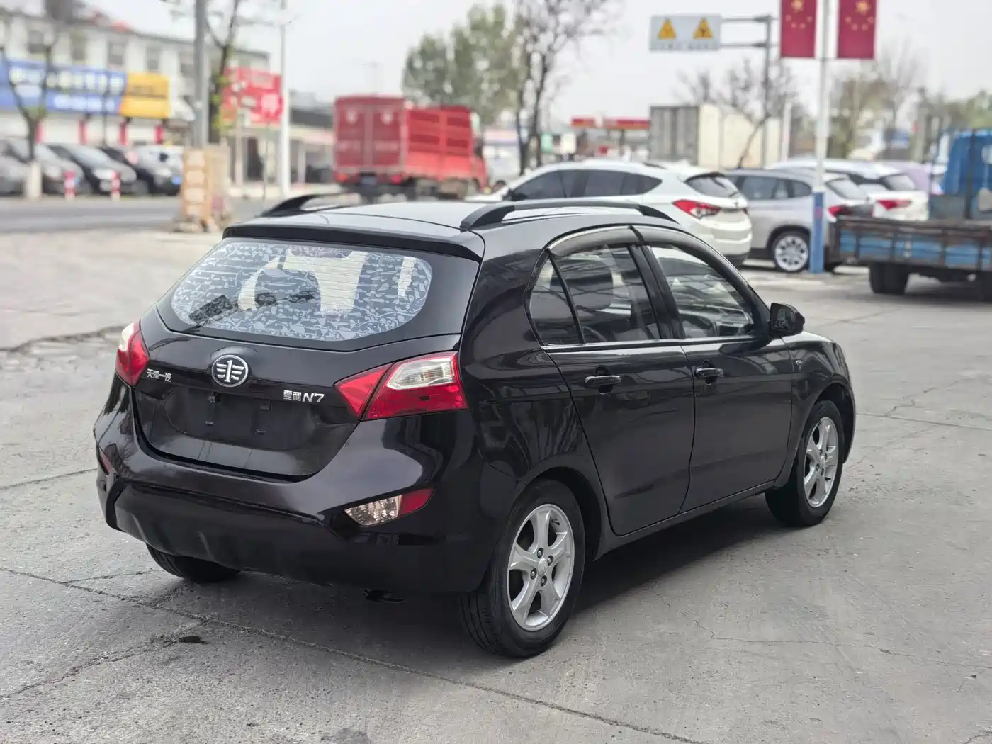 FAW Xiali N7 2013 2013 1.3L Manual Luxury