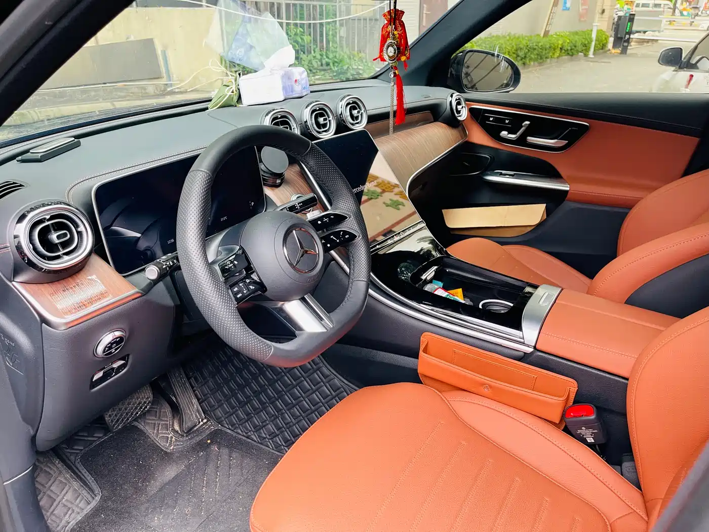Mercedes-Benz GLC 2025 GLC 300 L 4MATIC Dynamic 5-seater фото 5
