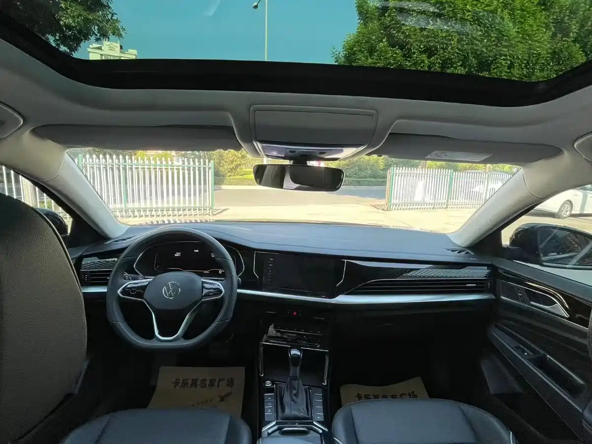 Volkswagen Passat 2025 Outstanding 380TSI Dragon Soaring Edition фото 6