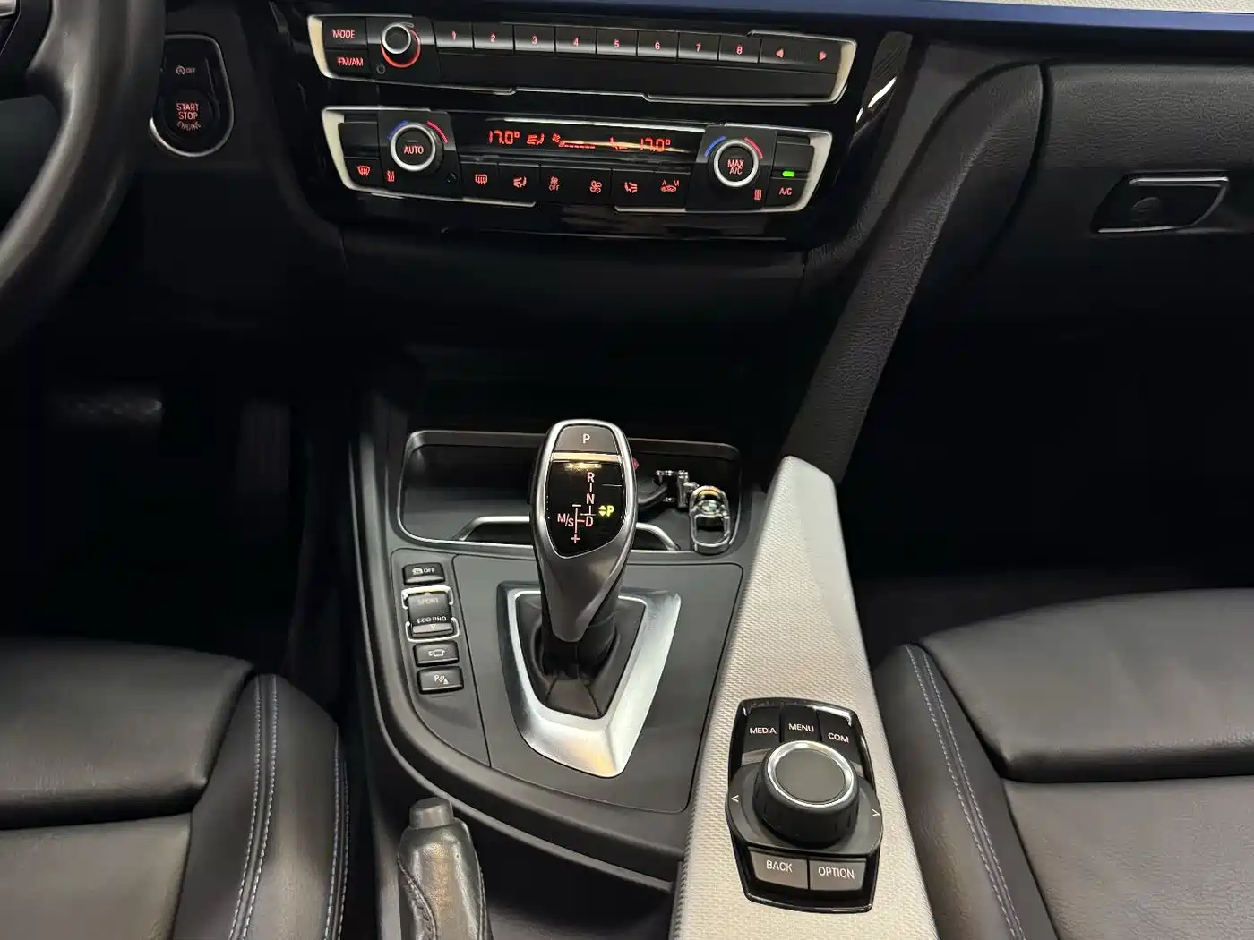 BMW 3 Series 2018 320i M Sport Package фото 10