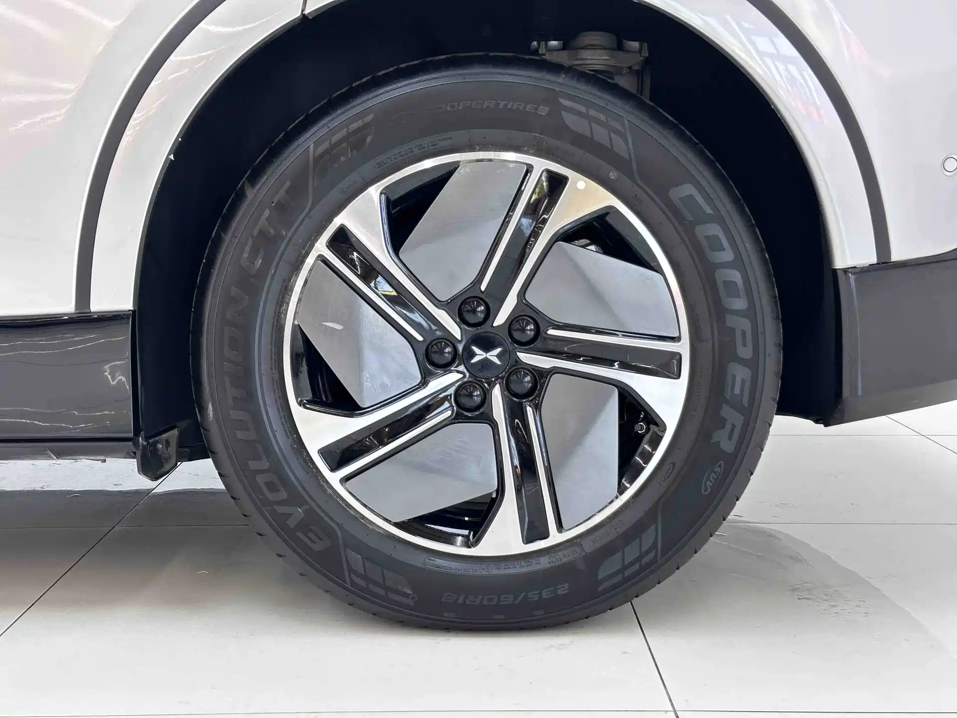 Фото 7 - XPeng G6