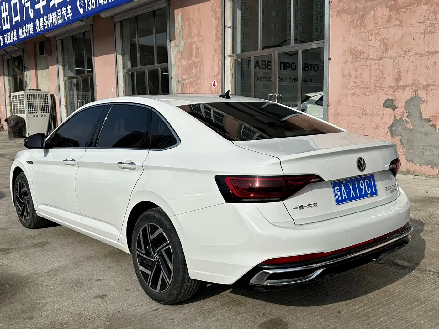 Volkswagen Sagitar 2023 Model Year 280TSI DSG Surpass Edition фото 6