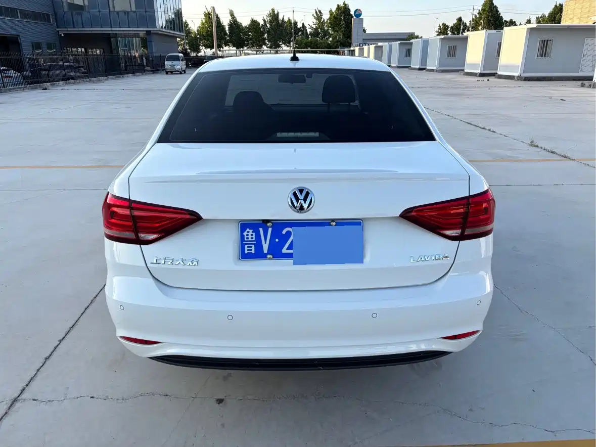 Volkswagen Lavida 2019 Lavida Start 1.5L Manual Trend (China VI) фото 4