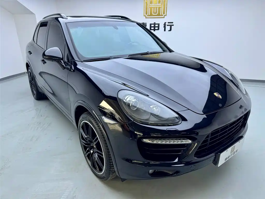 Porsche Cayenne 2013 Cayenne Turbo S 4.8T фото 8
