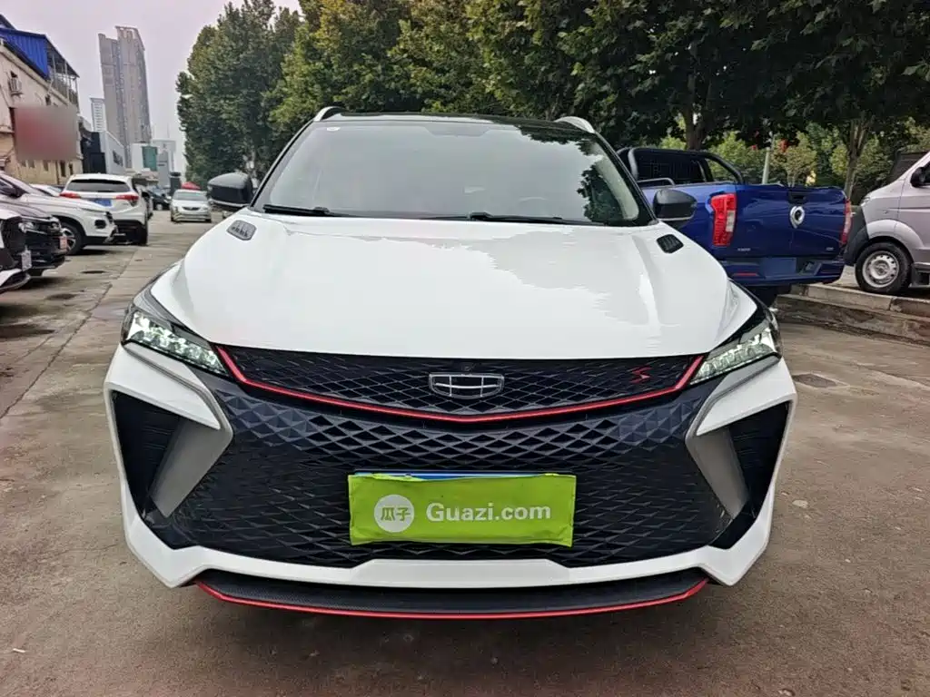 Фото 3 - Geely Coolray