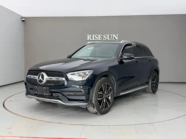 MERCEDES-BENZ GLC