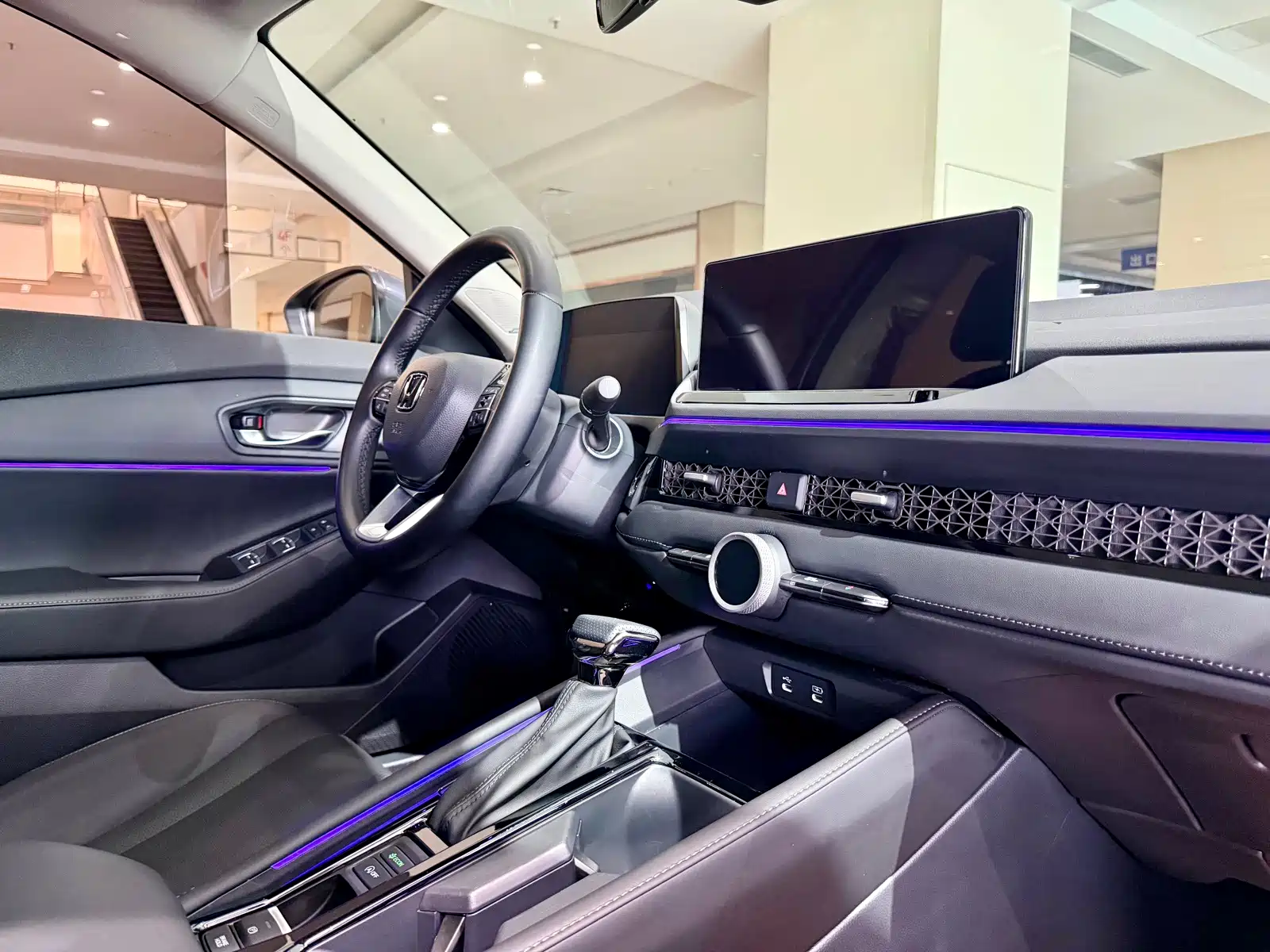 Фото 10 - Honda Accord