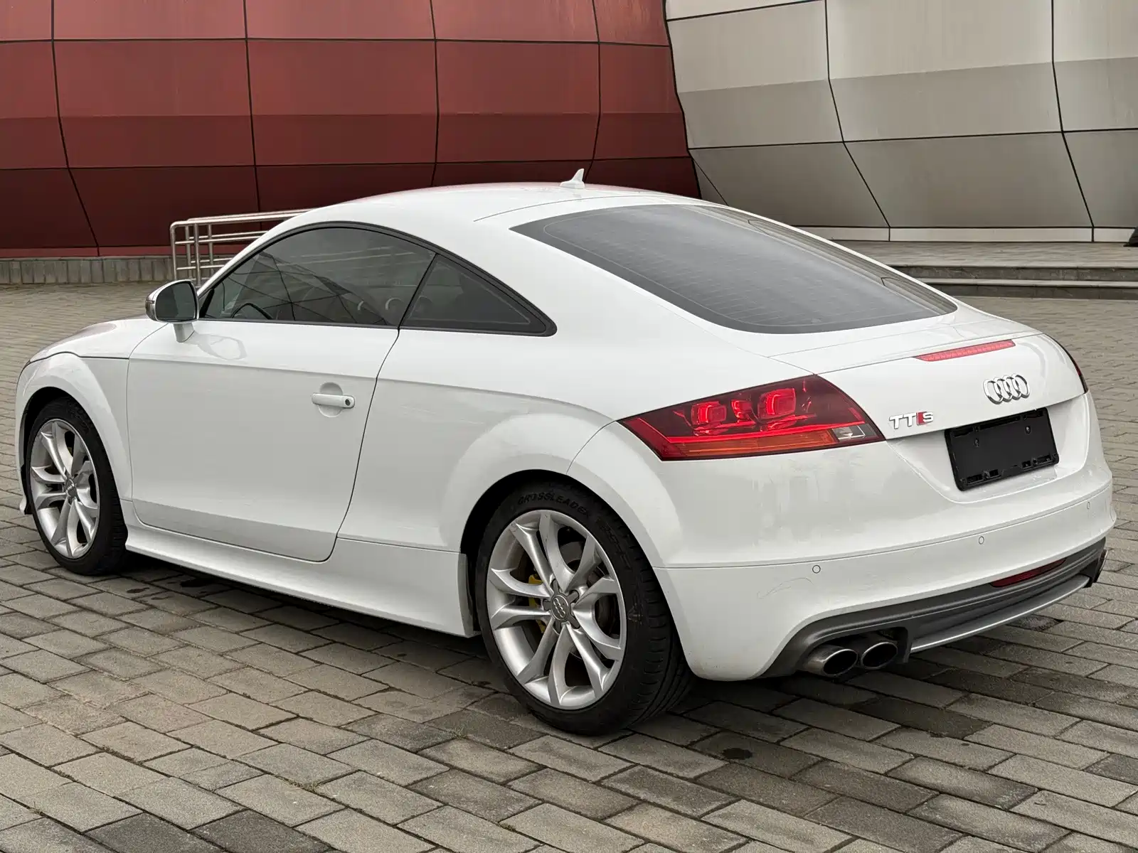 Фото 6 - Audi TTS