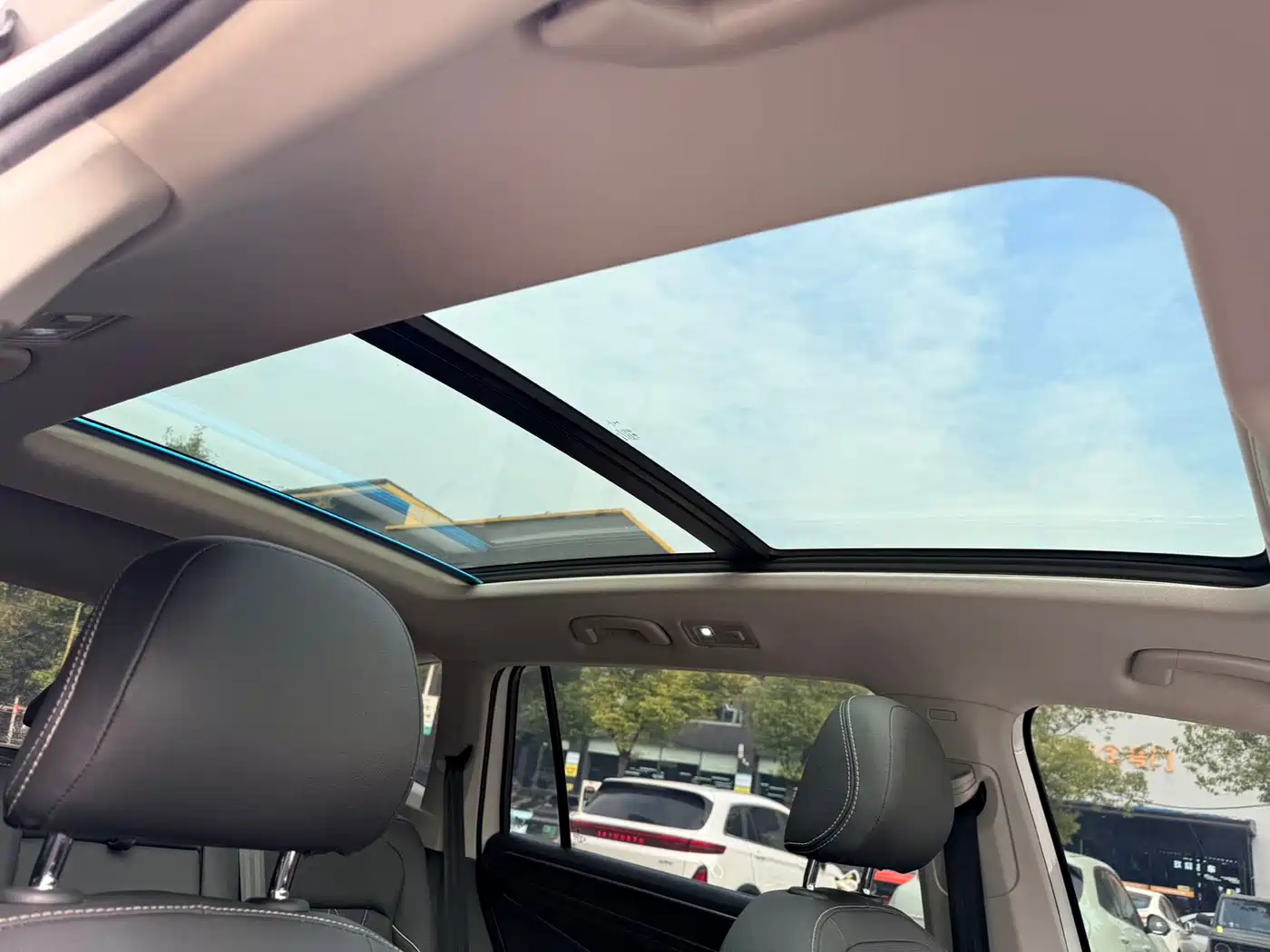 Volkswagen Tiguan L PHEV 2022 430PHEV Plug-in Hybrid Premium фото 15