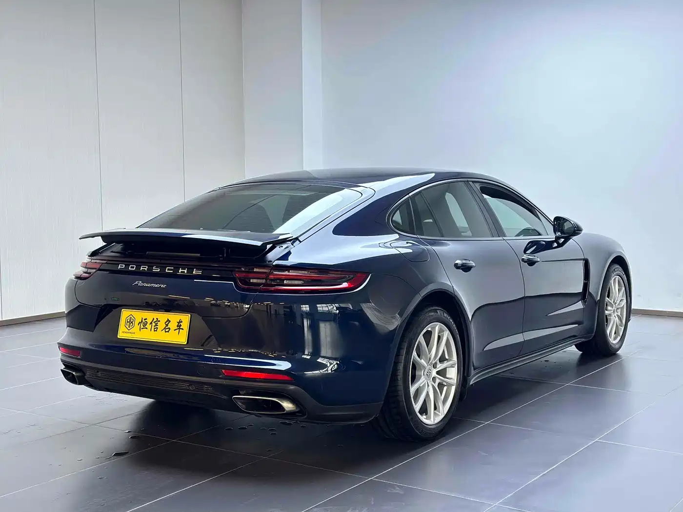 Porsche Panamera 2017 Panamera 3.0T фото 6
