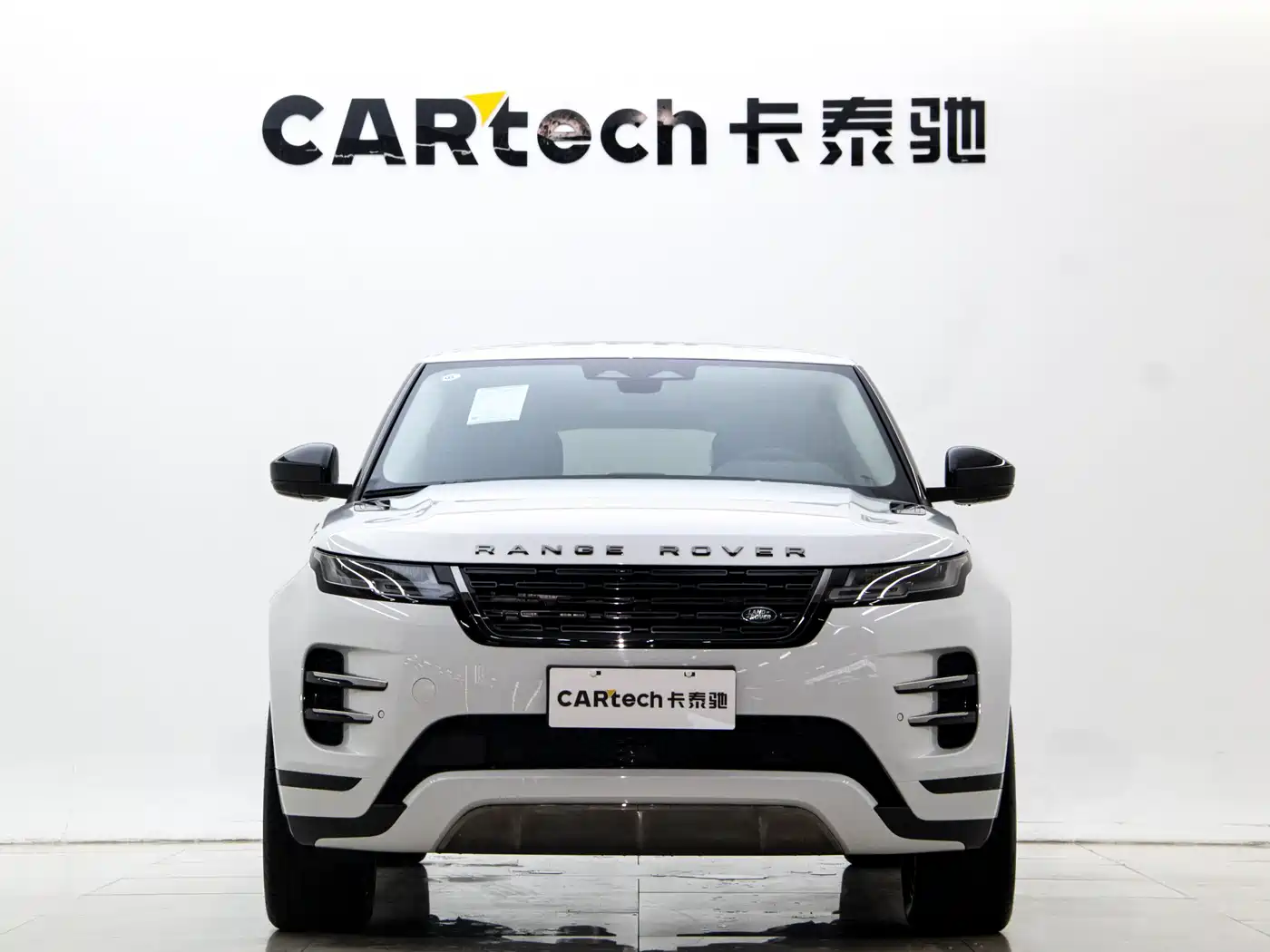 Land Rover Range Rover Evoque 2024 Range Rover Evoque L 249PS Light Master Edition фото 9