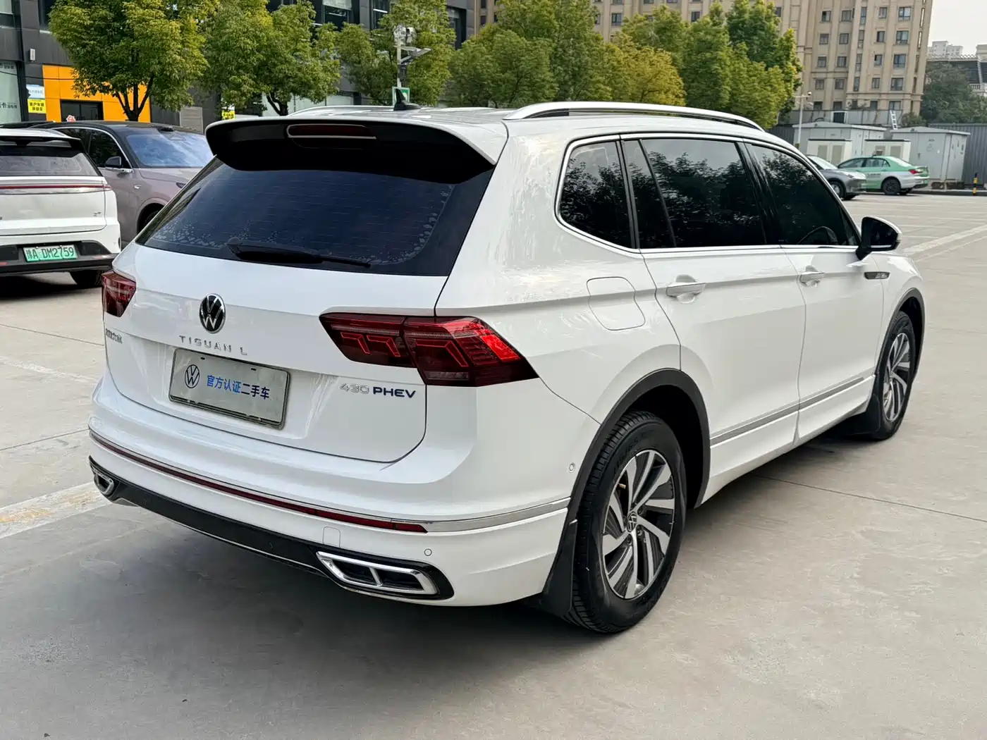 Volkswagen Tiguan L PHEV 2022 430PHEV Plug-in Hybrid Premium фото 4