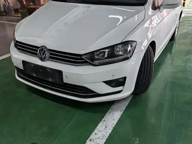 VOLKSWAGEN GOLF*JIAYU
