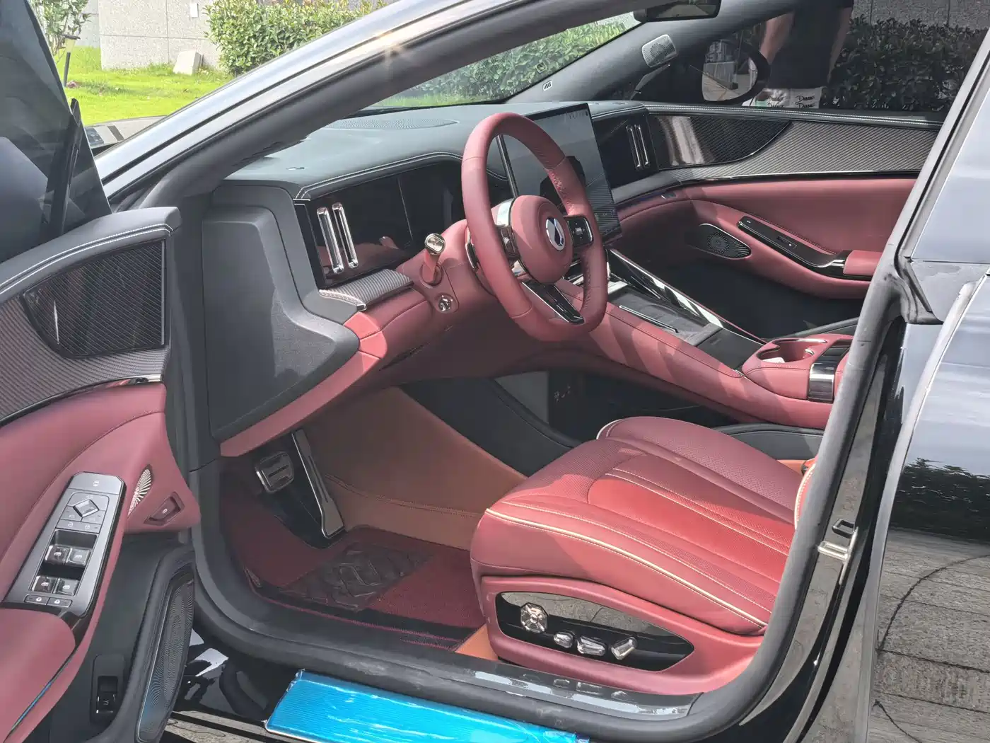 Denza Z9GT 2026 2026 Model Yi San Fang Flash Charge Honor Edition
