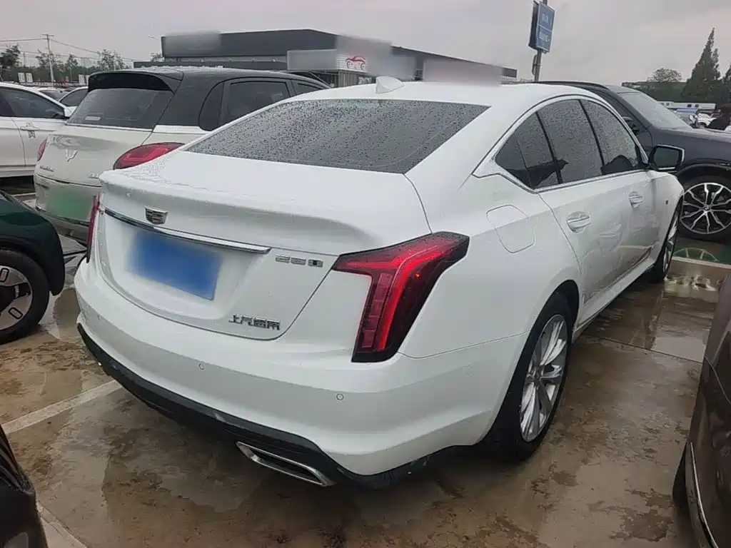 صورة 7 - Cadillac CT5