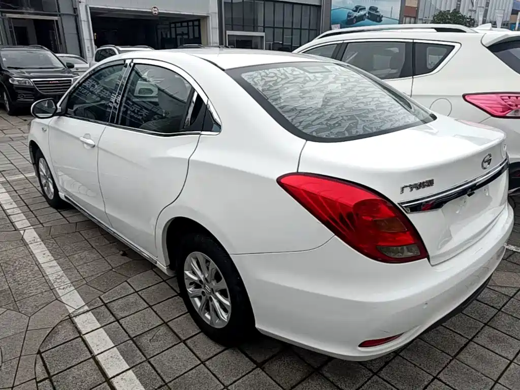 GAC Trumpchi Trumpchi GA3S Vision 2014 2014 1.6L Manual Luxury Edition