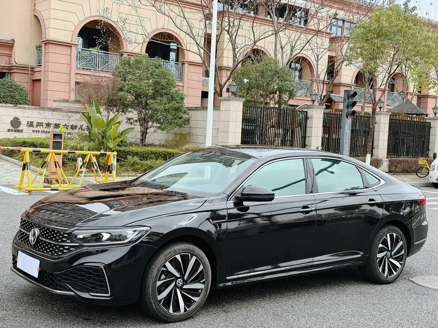 Volkswagen Passat 2023 330TSI Starlight Elite Edition