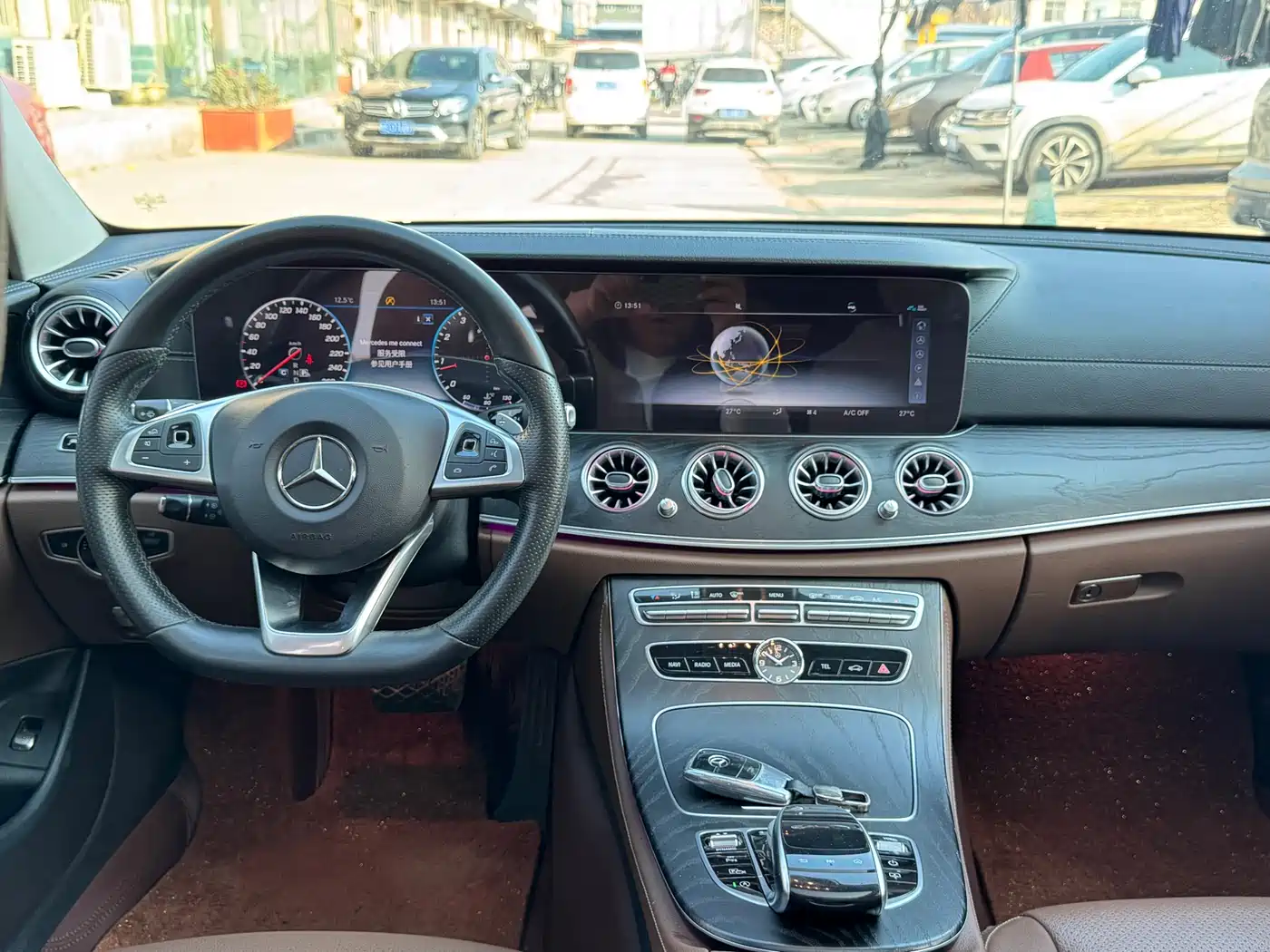 Mercedes-Benz E-Class 2018 Facelift E 300 L Luxury фото 14