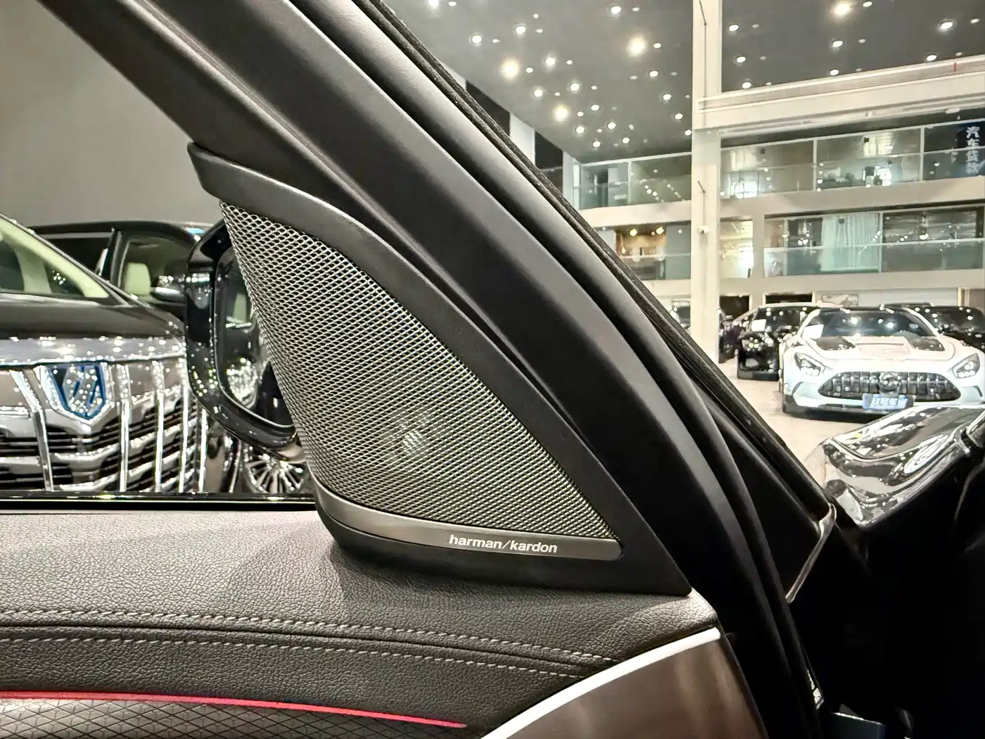 BMW 5 Series (Import) 2022 Facelift 530i M Sport Package фото 13