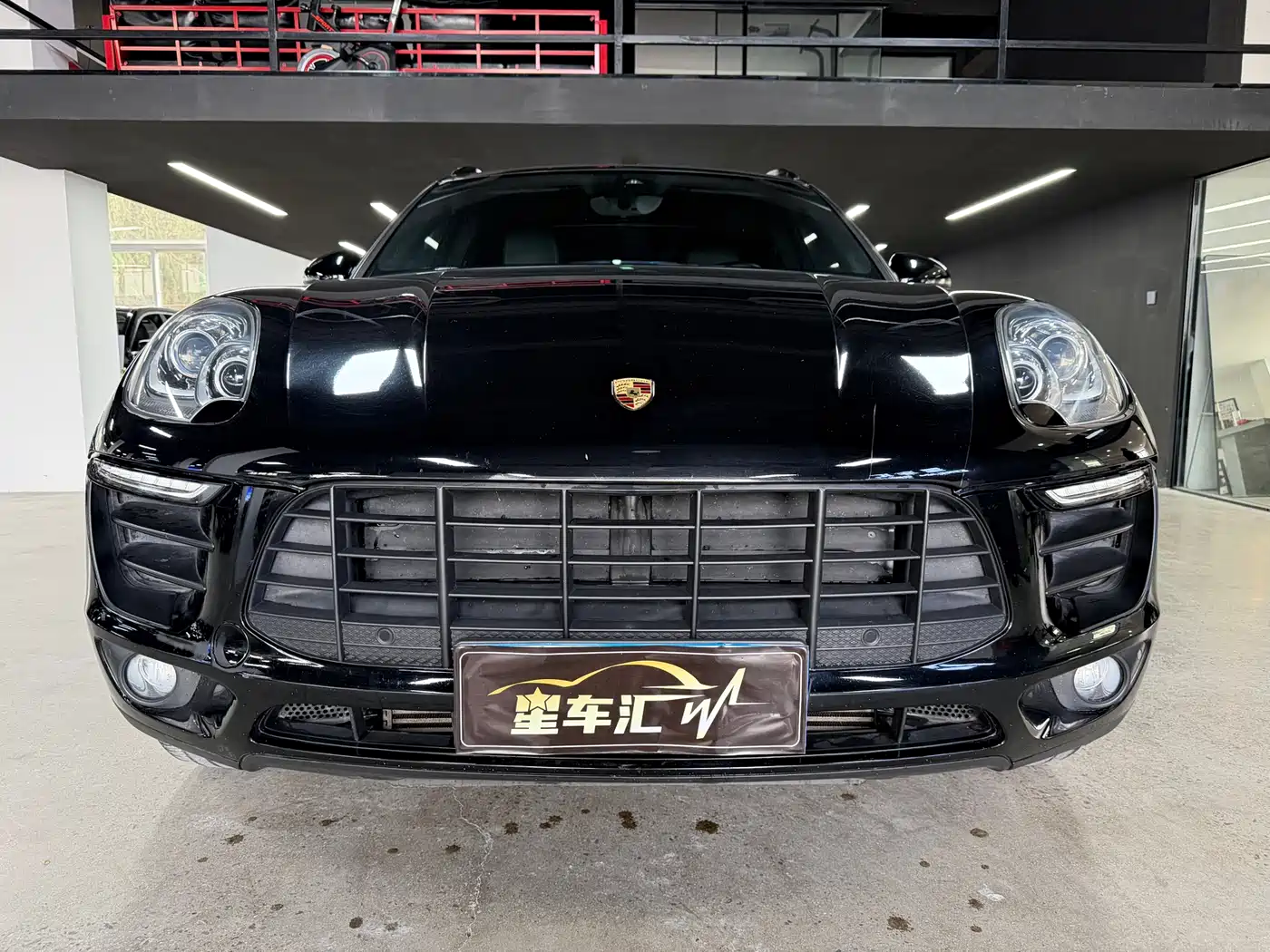 Porsche Macan 2017 Macan 2.0T фото 2