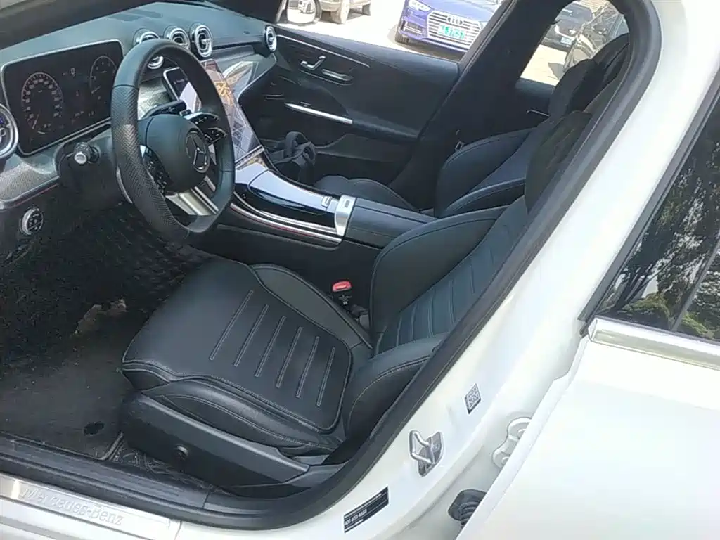 Mercedes-Benz C-Class 2024 Second Facelift C 260 L Sport фото 11
