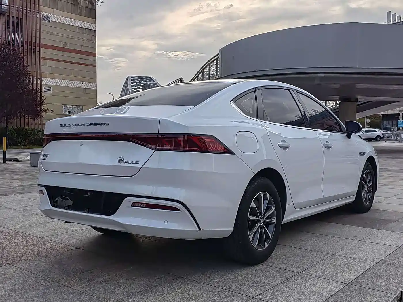 BYD Qin PLUS 2023 Champion Edition DM-i 55KM Leading фото 5