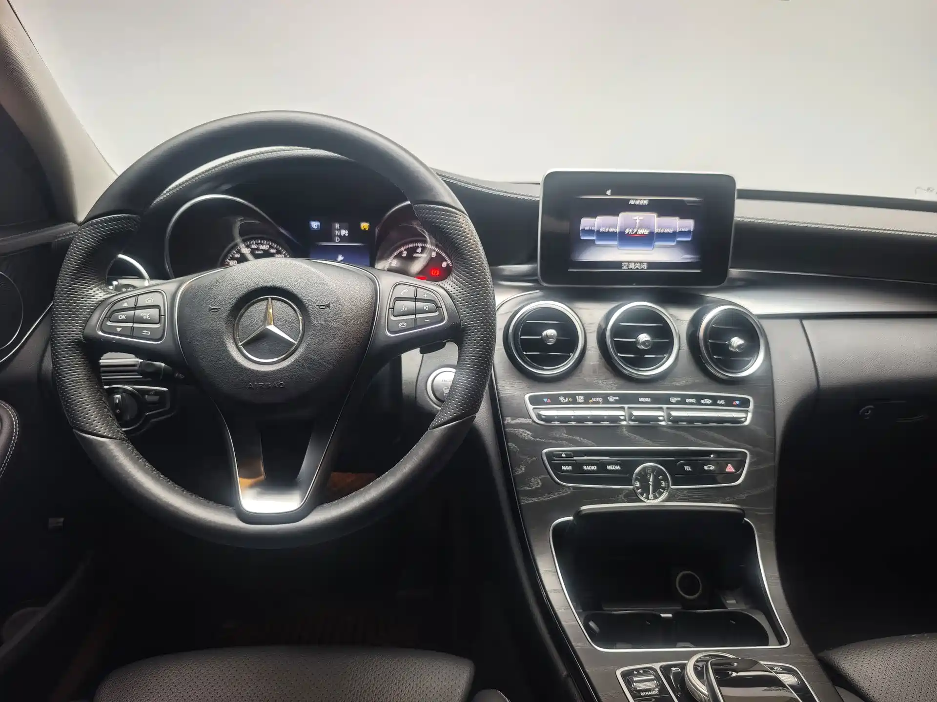 Фото 16 - Mercedes-Benz C-Class