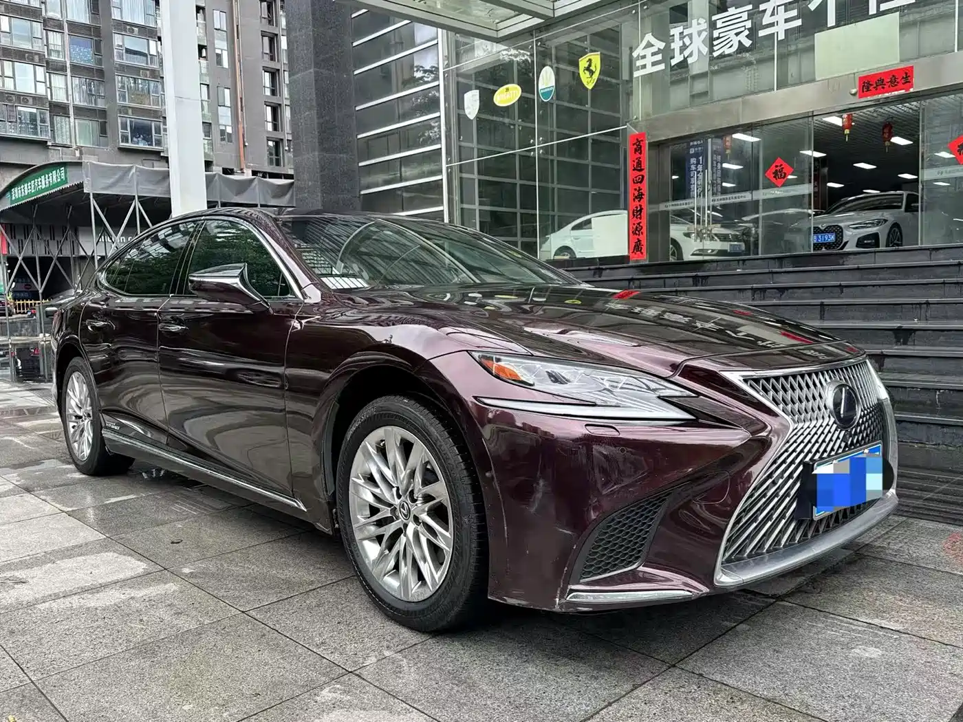 Lexus LS 2018 500h Luxury Edition China V фото 3