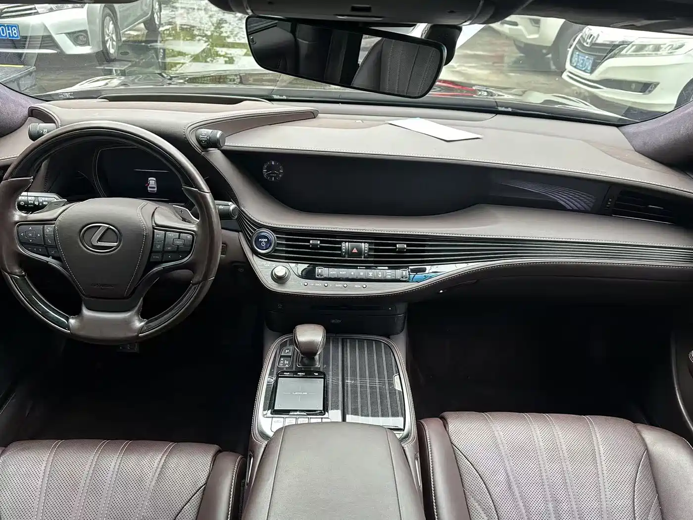 Lexus LS 2018 500h Luxury Edition China V фото 6