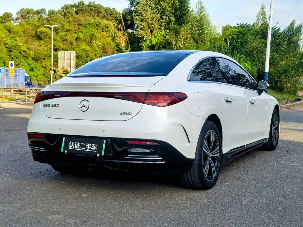 Фото 7 - Mercedes-Benz EQE