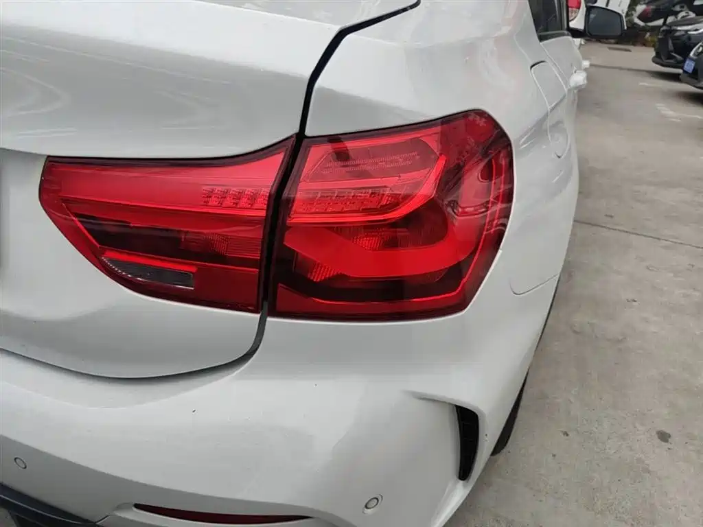 BMW 1 Series 2020 Model 120i M Sport Package фото 8