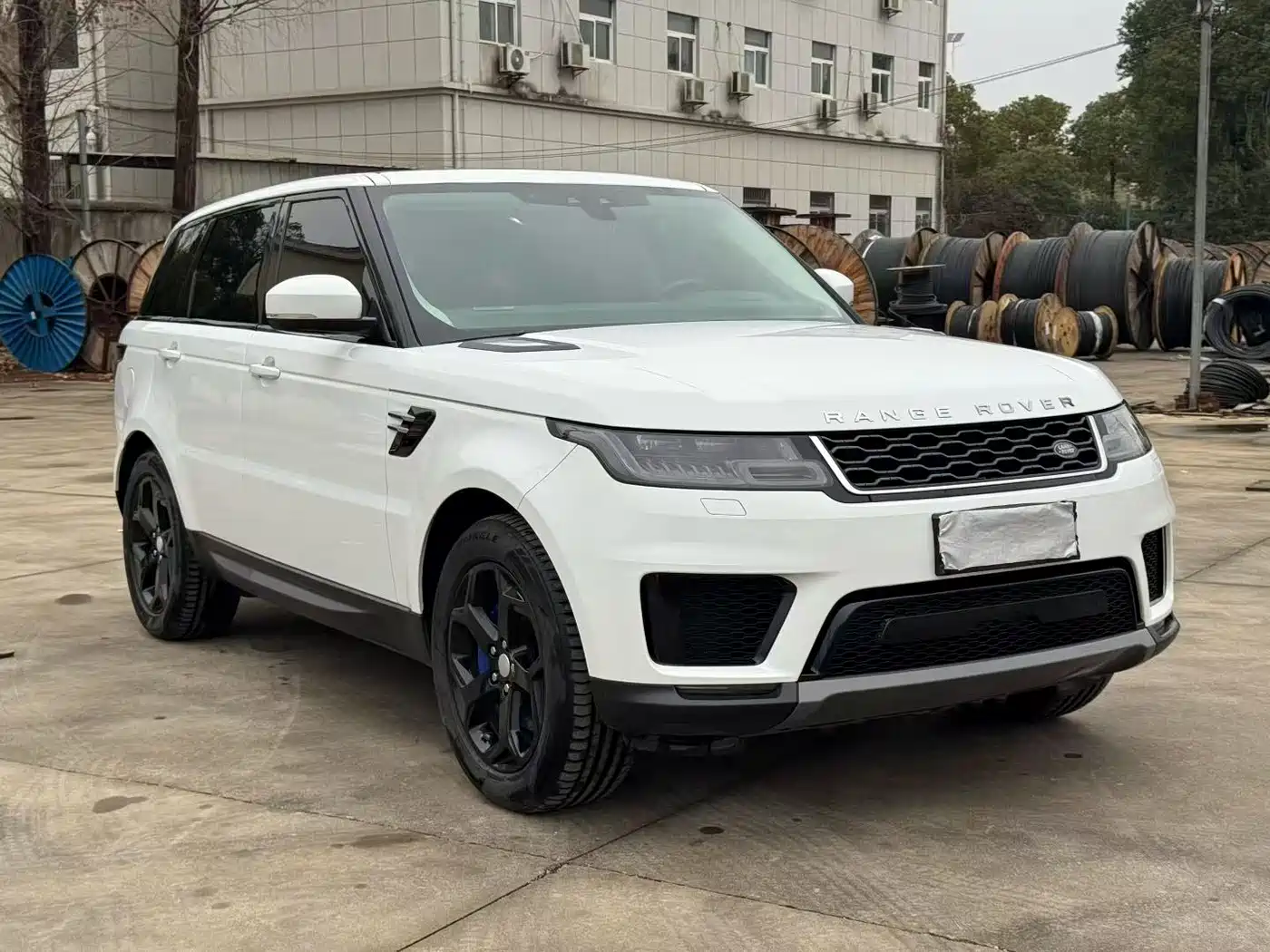 Land Rover Range Rover Sport 2021 3.0 L6 SE фото 3