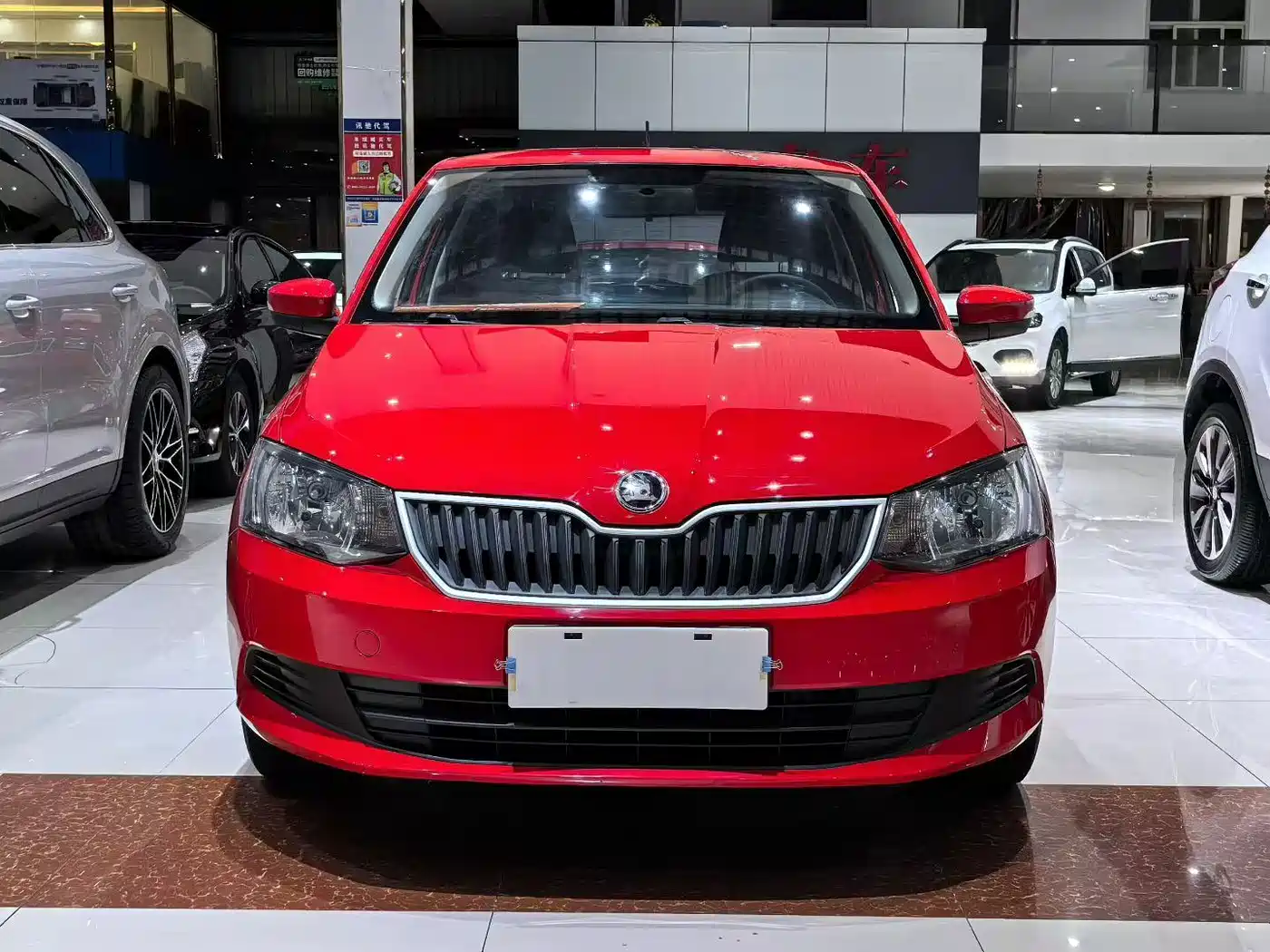 Škoda Fabia 2017 1.4L Auto Car Enjoy Edition фото 2