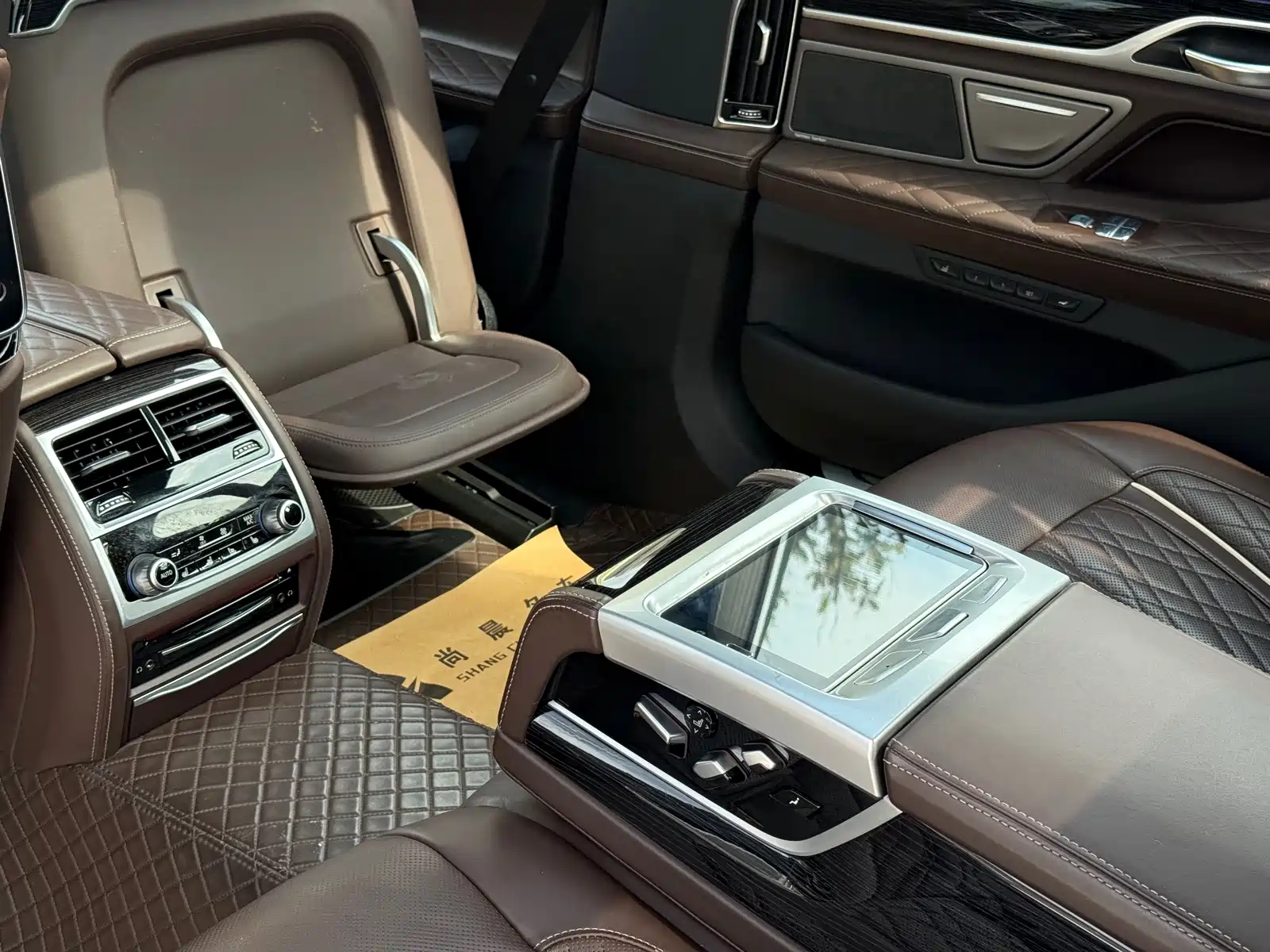 صورة 11 - BMW 7 Series