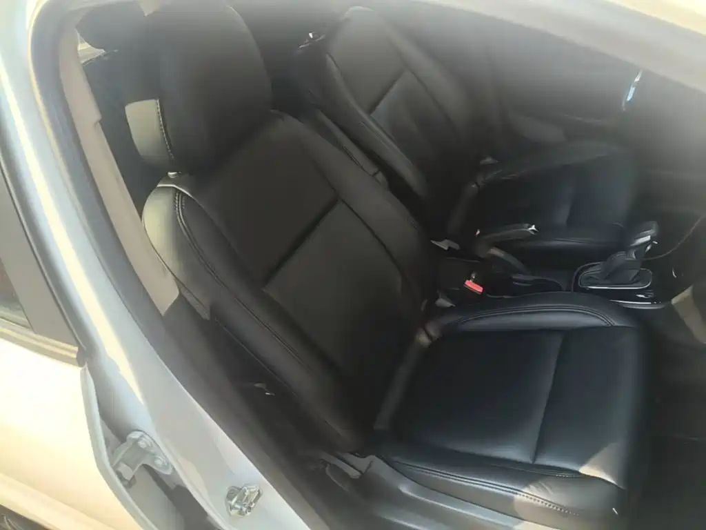 Фото 25 - Buick Encore