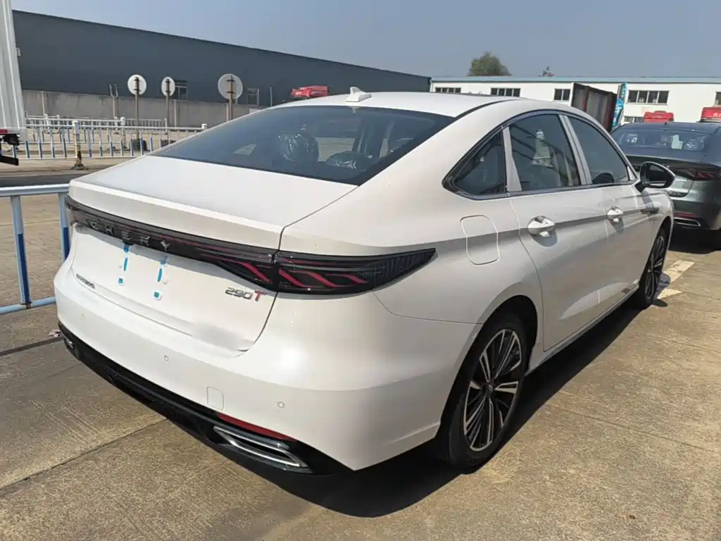 صورة 7 - Chery Arrizo 8 PRO
