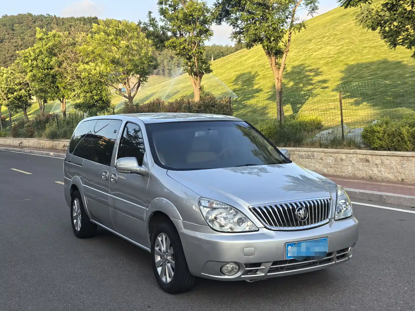 Buick GL8 2014 2.4L Classic Edition фото 2