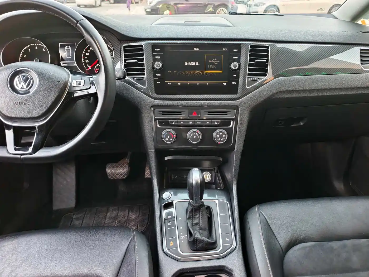 Volkswagen Golf Sportsvan 2018 280TSI Automatic Luxury фото 13