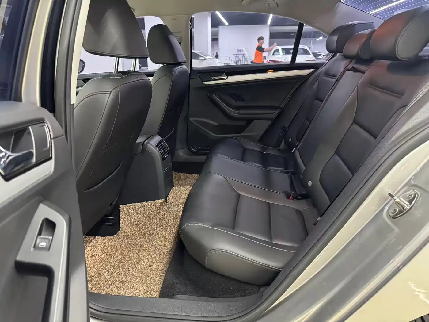 Volkswagen Sagitar 2018 280TSI DSG Comfort фото 7