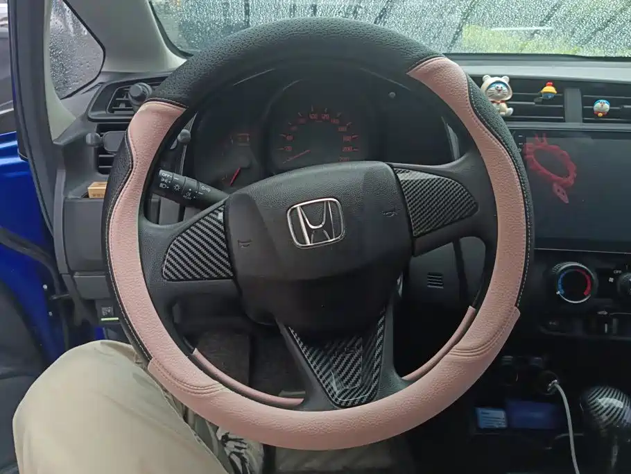 Photo 15 - Honda Fit